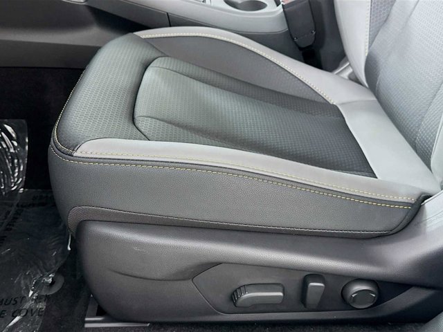 New 2026 ICE SILVER METALLIC Subaru Wilderness image 17