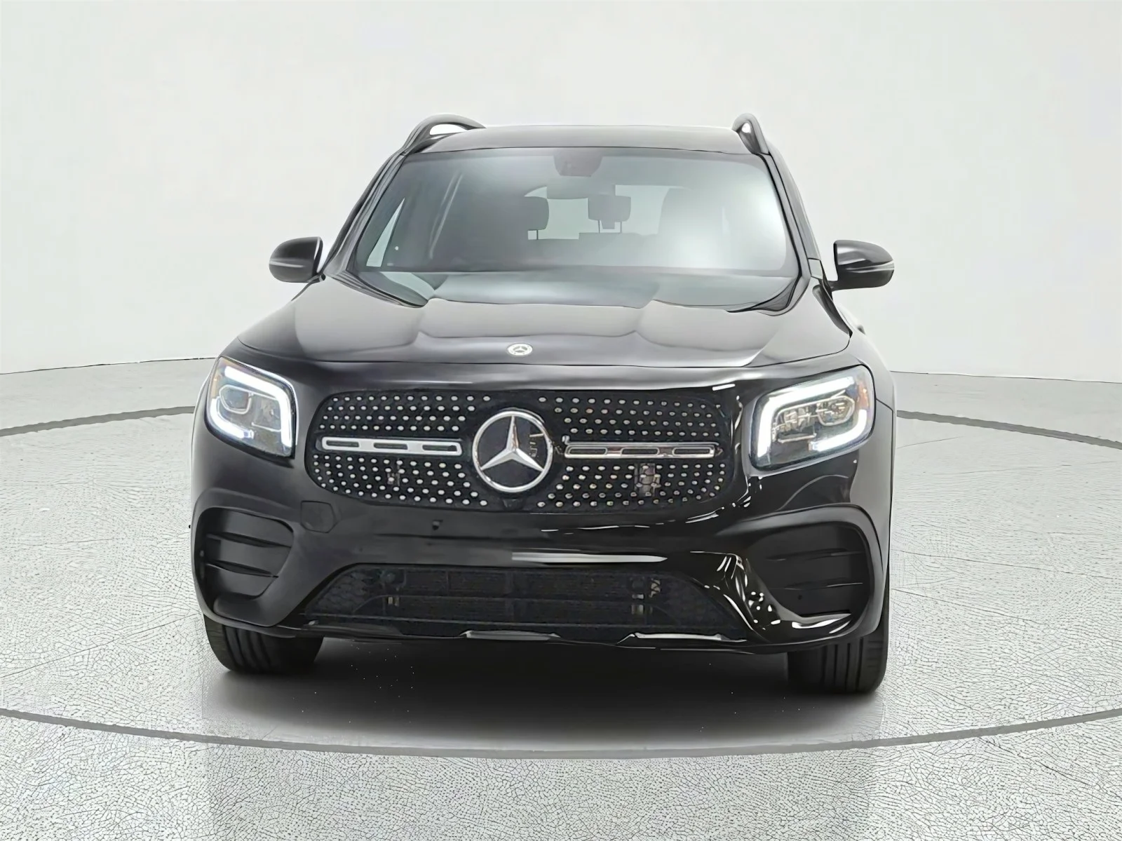 Used 2023 Night Black Mercedes-Benz GLB 250 SUV image 2