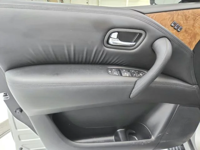 Used 2022 Silver Nissan SL image 41