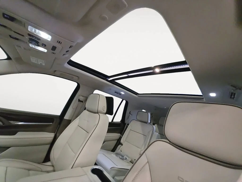 2021 GMC Yukon Denali - Photo 17