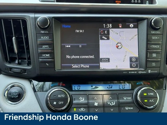 Used 2018 Gray Toyota XLE image 21