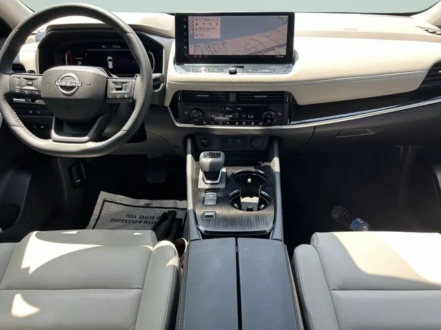 Used 2025 Black Nissan SL image 20