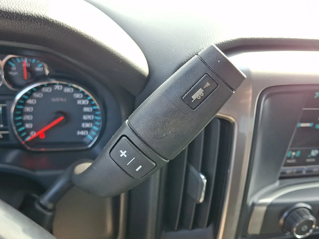 Used 2018 BLACK Chevrolet LT image 22