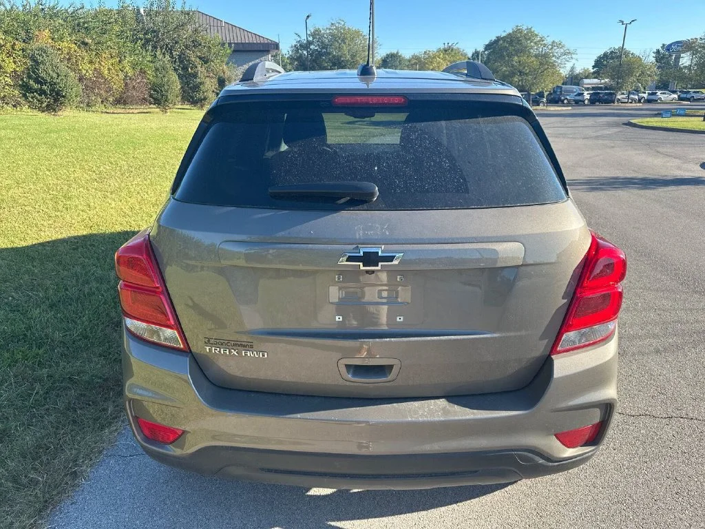 Used 2022 Gray Chevrolet LT image 12