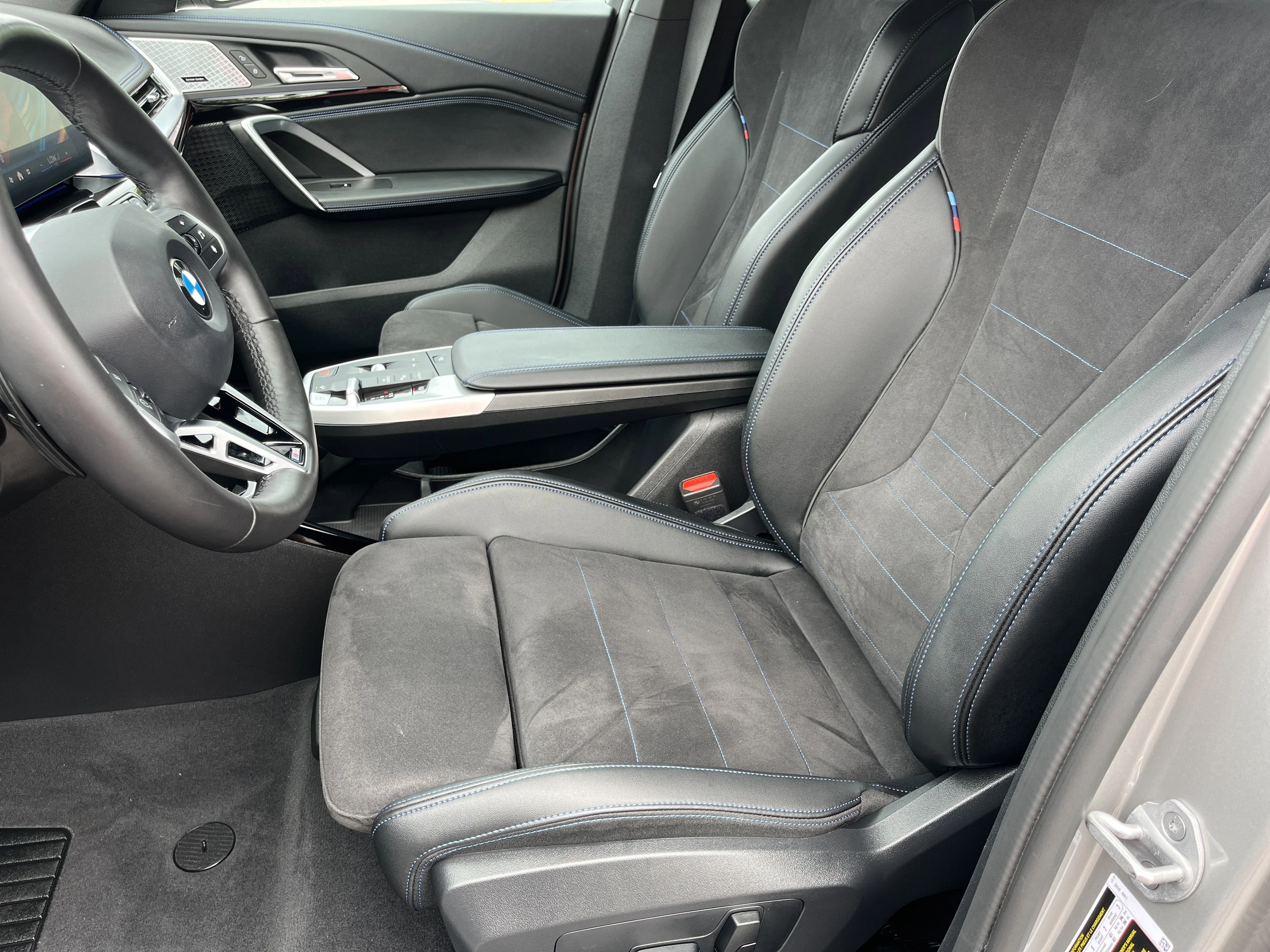 2025 BMW X1 28i - Photo 17