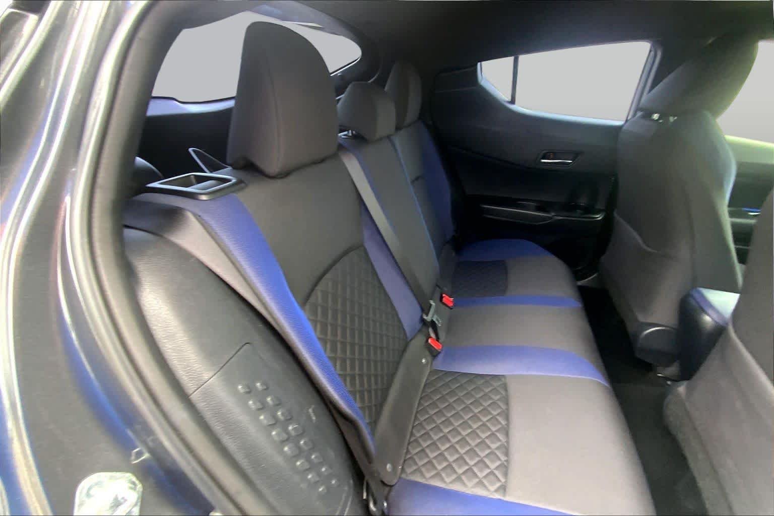 Used 2022 Magnetic Gray Metallic Toyota XLE image 19