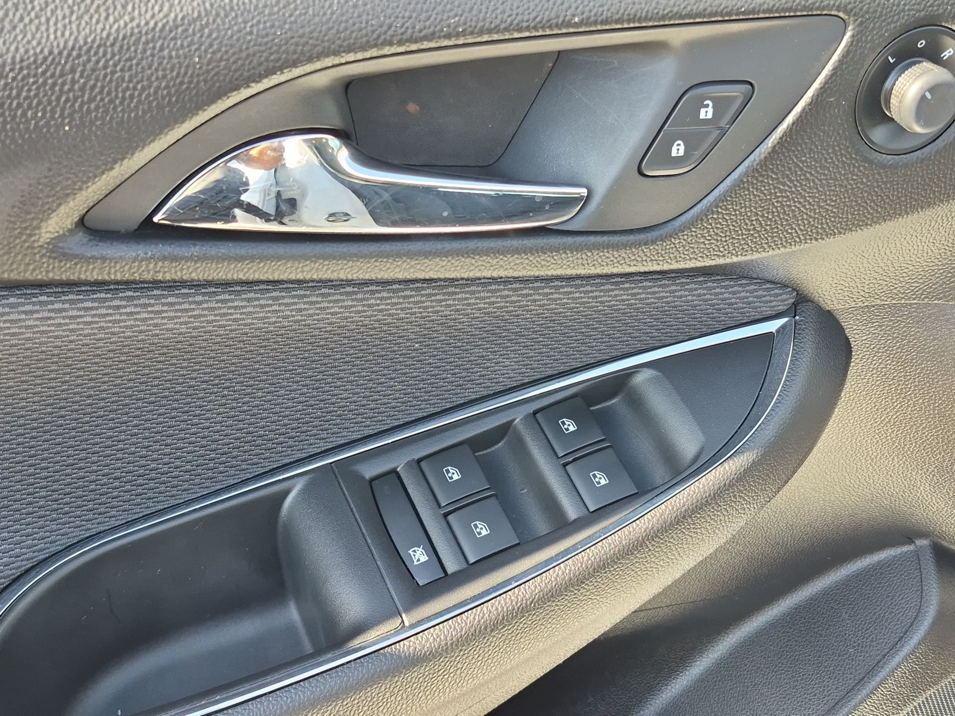 Used 2019 White Chevrolet LS image 23
