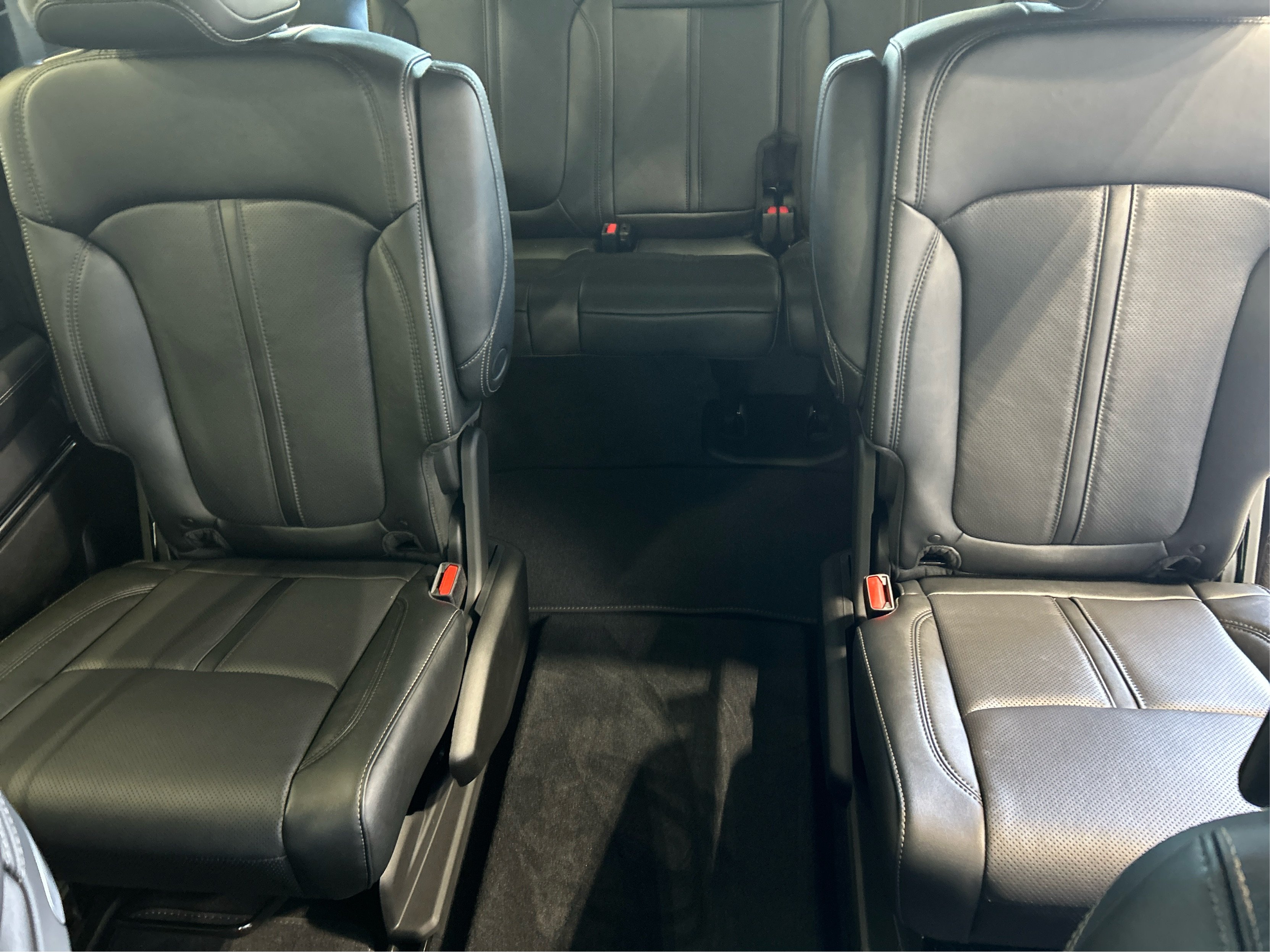 New 2026 High Gloss Black Exterior Paint Jeep Summit Obsidian image 13