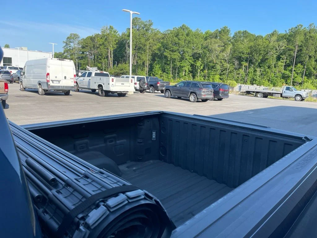 Used 2022 Blue Chevrolet LT image 23