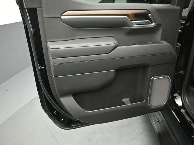 Certified Used 2026 Black Chevrolet High Country image 23