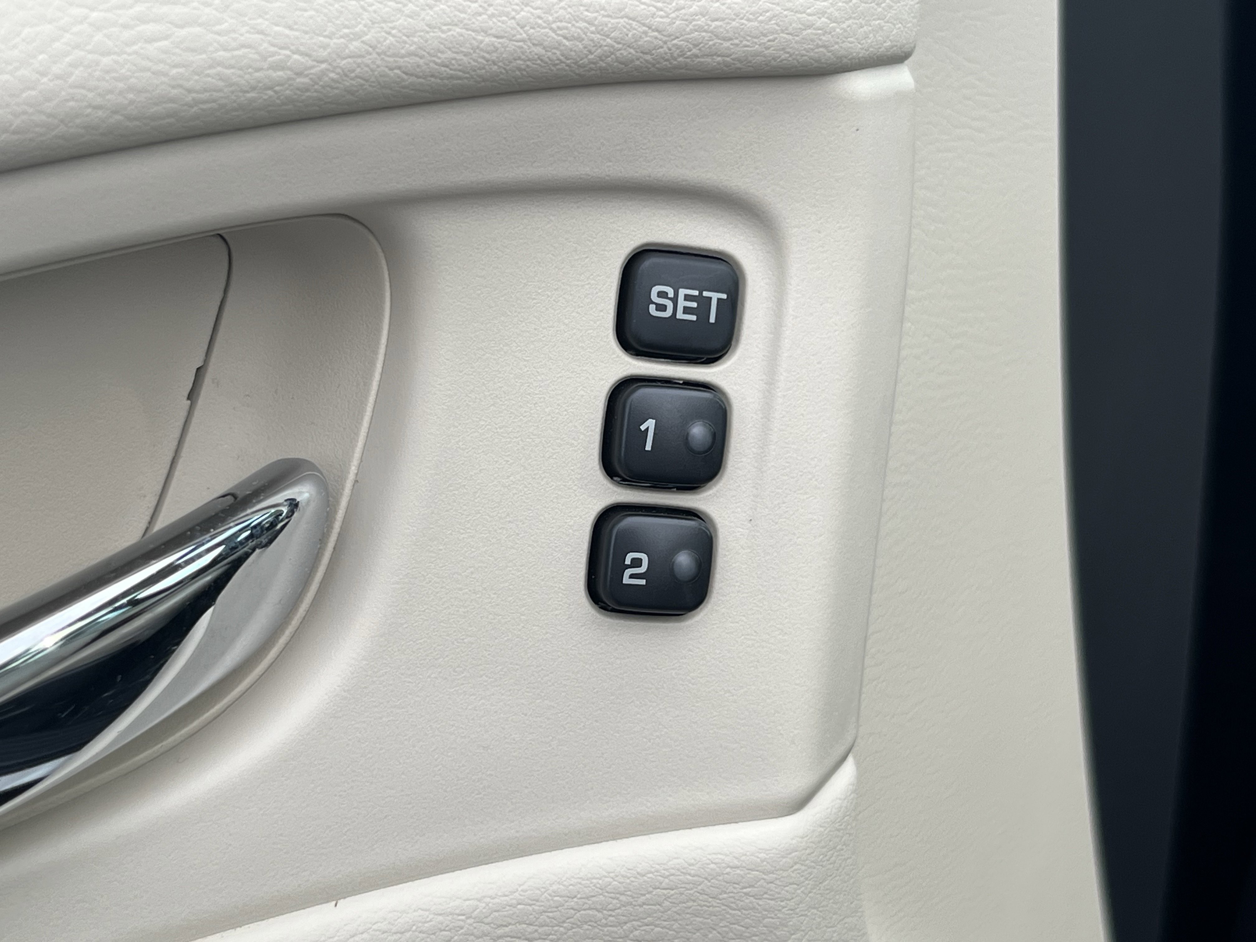 2024 Nissan Murano SL photo 3