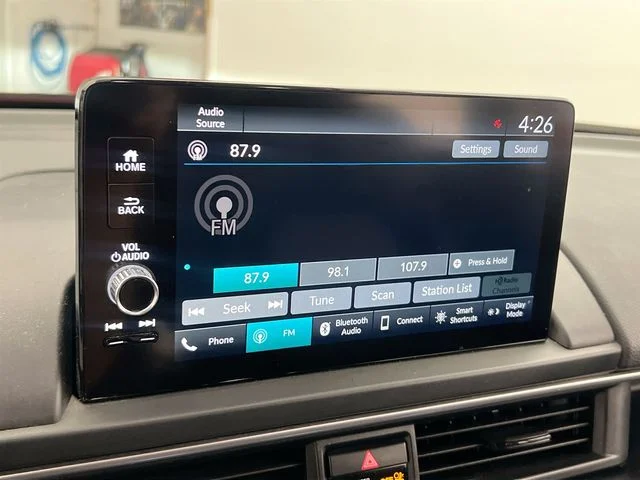 Used 2023 Red Honda EX-L image 31