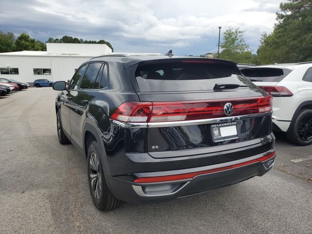 New 2026 Black Volkswagen SE image 6