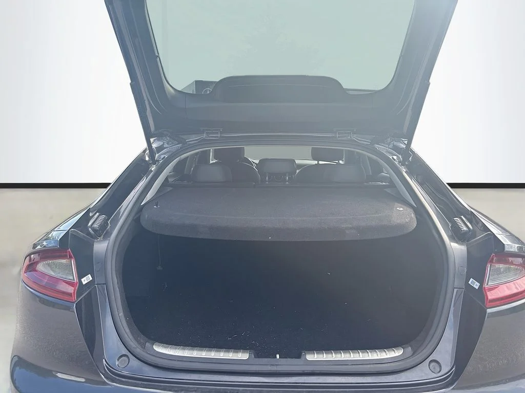 Used 2019 Gray Kia Base image 10
