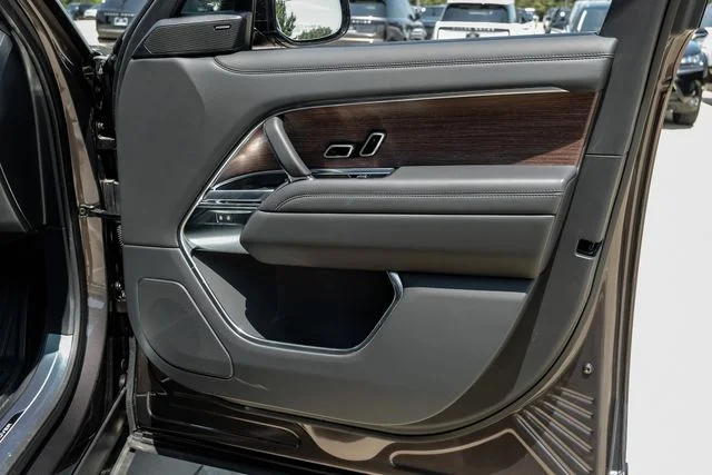 2026 Land Rover Range Rover SE - Photo 54