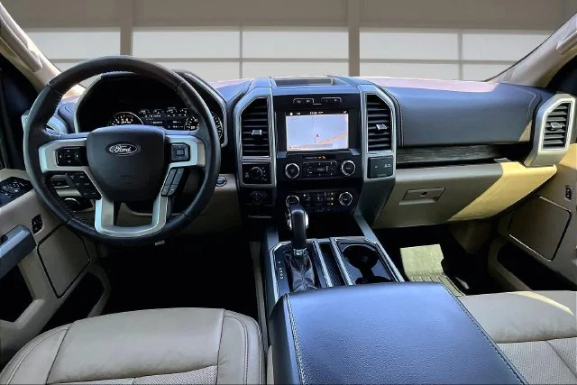 Used 2019 White Ford Lariat image 14