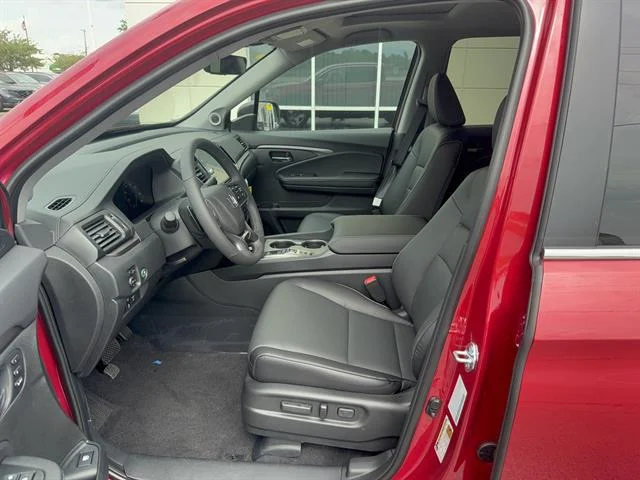 New 2026 Radiant Red Metallic II Honda RTL image 10