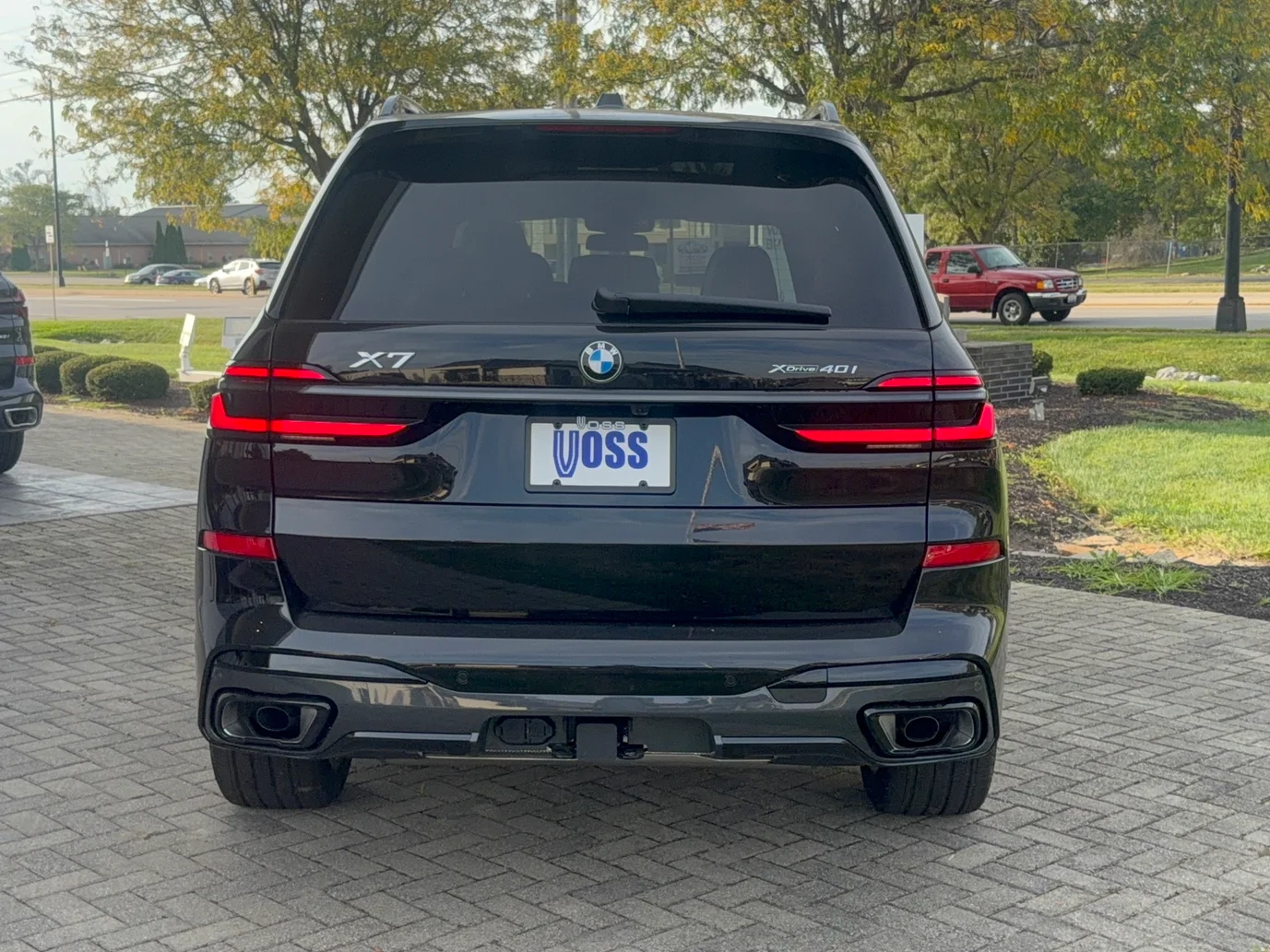New 2027 Black Sapphire Metallic BMW xDrive40i image 4
