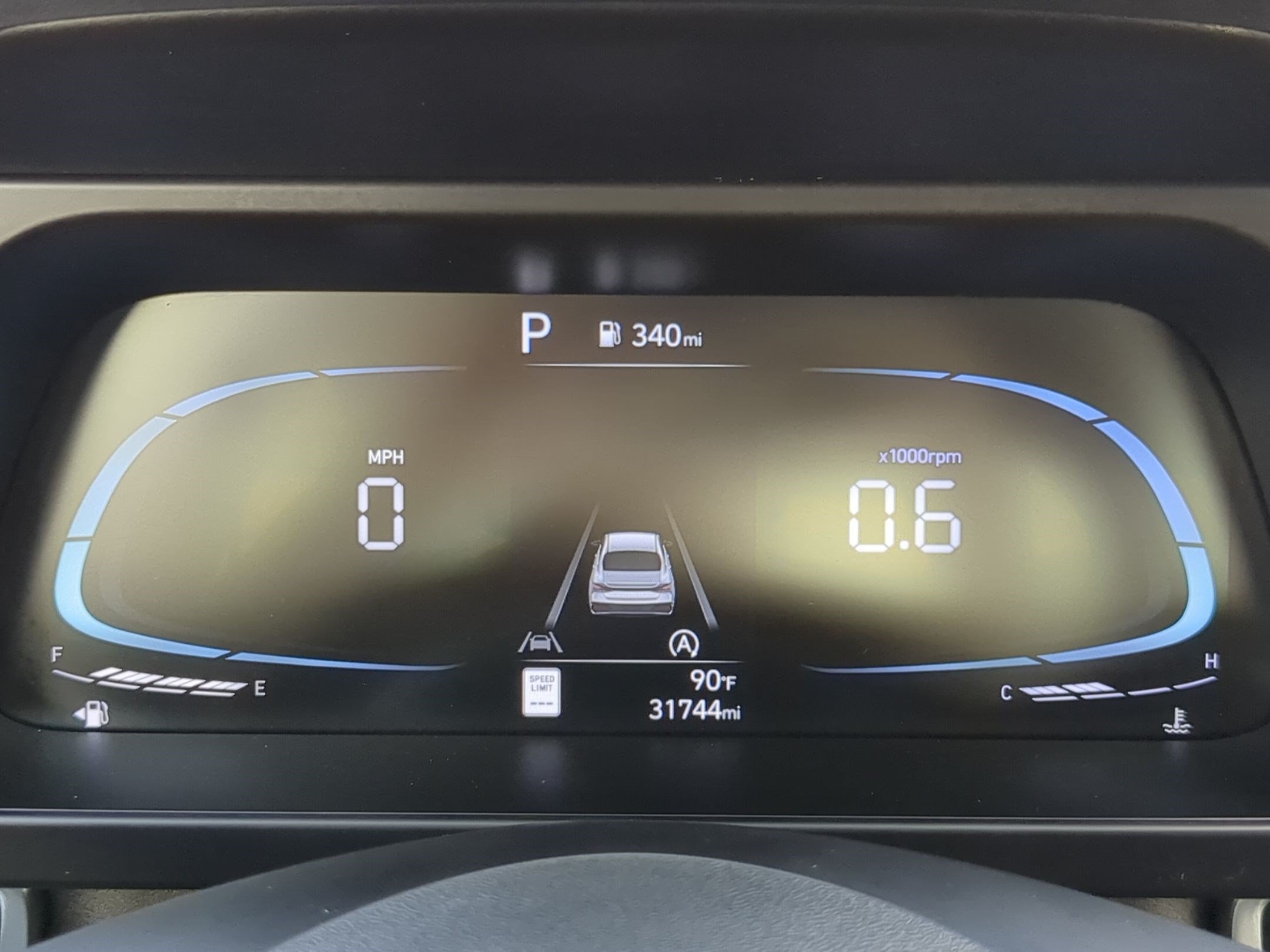 2024 Hyundai Elantra SE - Photo 19