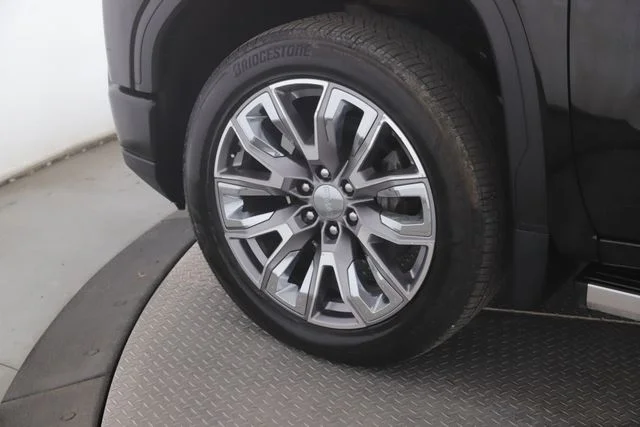 Used 2024 Black GMC Denali image 13