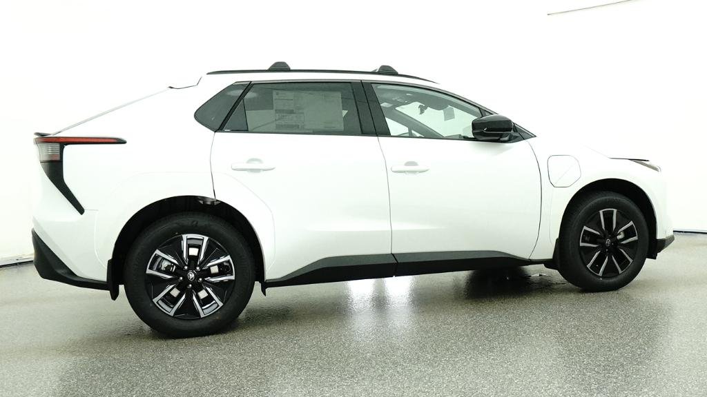 New 2026 WINDCHILL PEARL Toyota XLE image 68