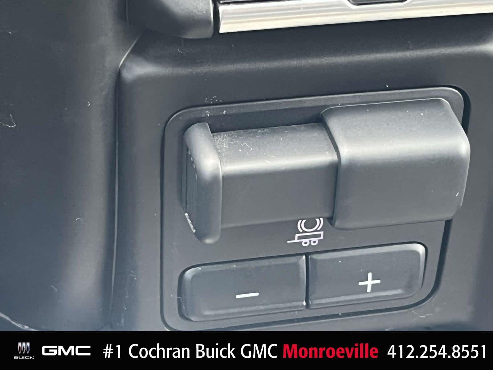 Used 2022 Summit White Chevrolet RST image 32