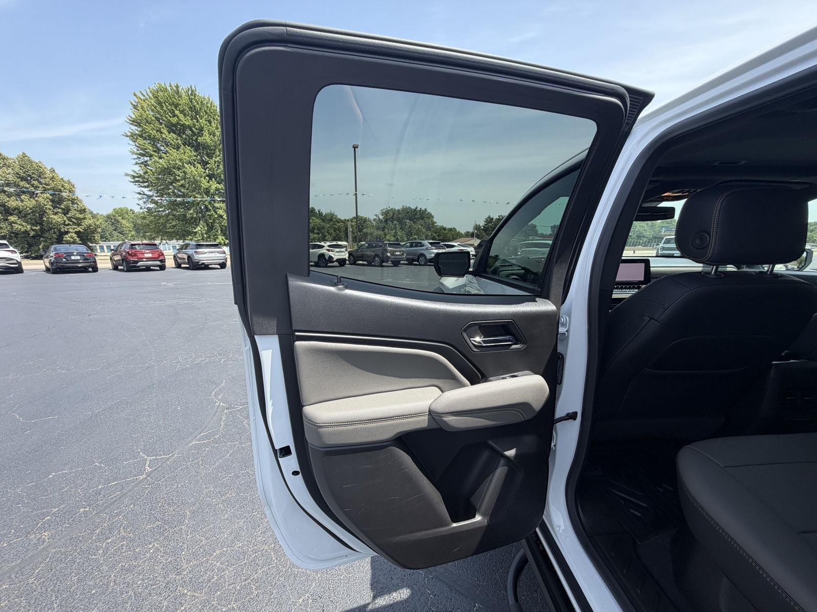 Used 2024 Summit White Chevrolet ZR2 image 16