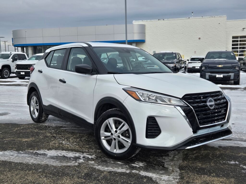 2023 Nissan Kicks S