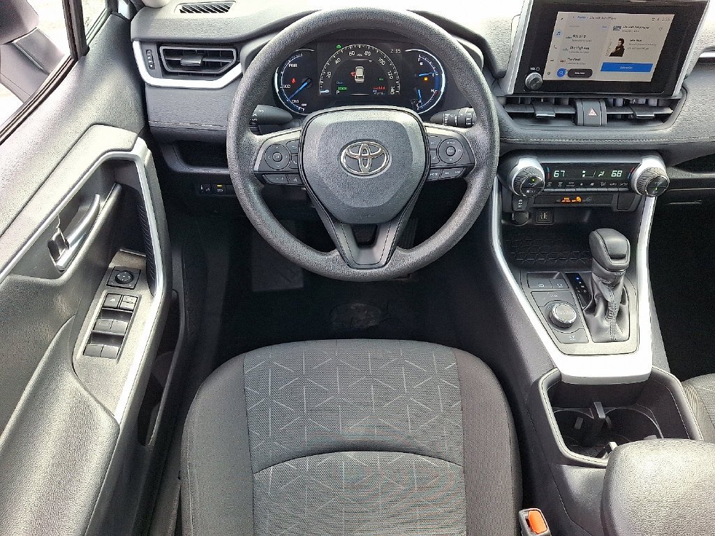 Used 2025 White Toyota XLE image 12