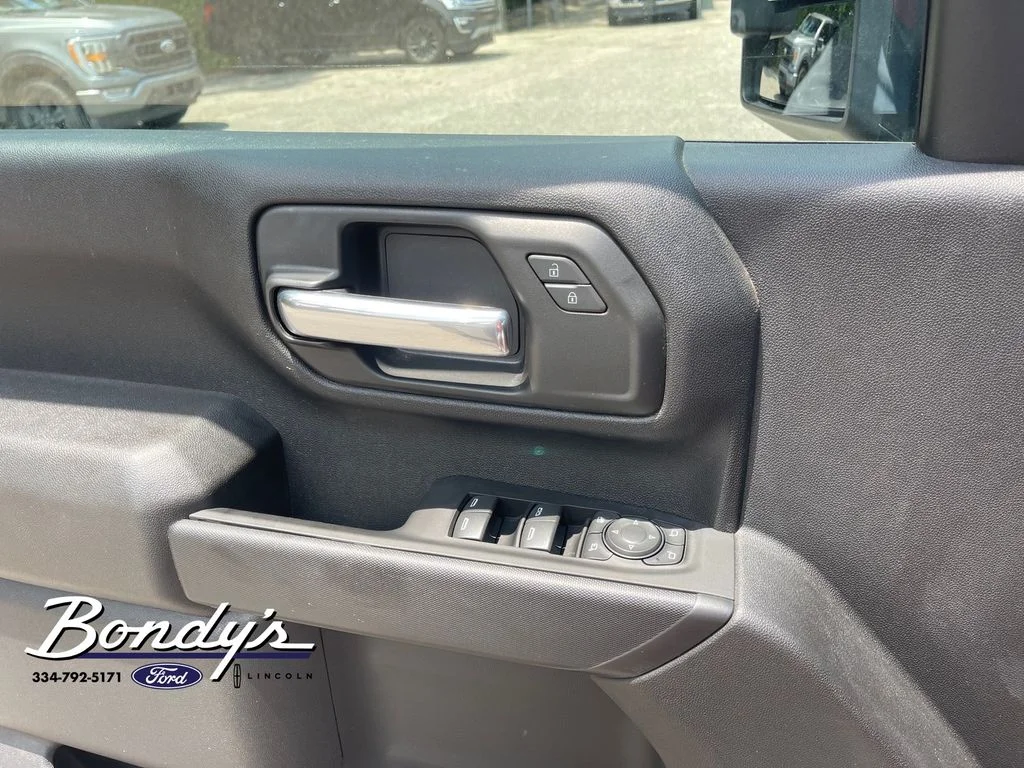 Used 2025 Slate Gray Metallic Chevrolet Custom image 8