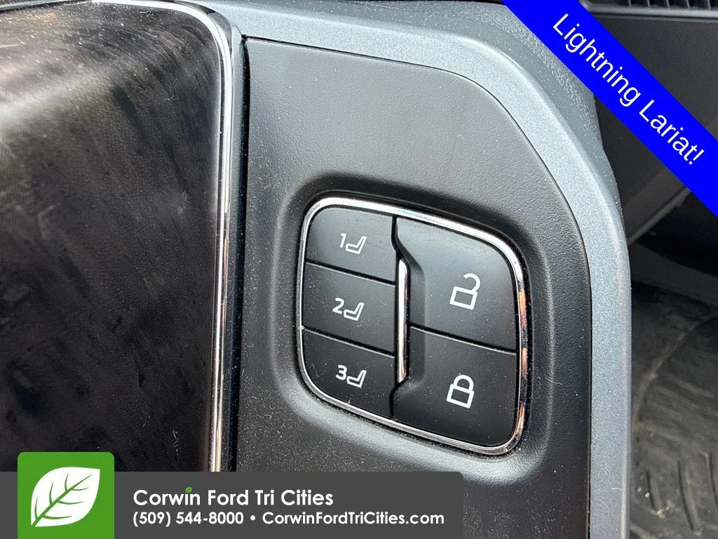 Certified Used 2022 White Metallic Ford Lariat image 14