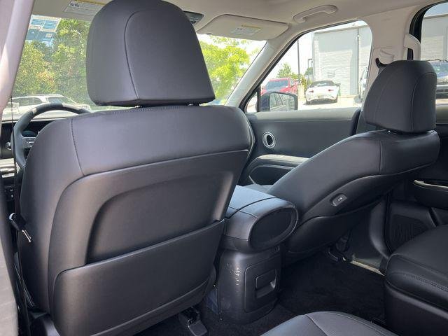 New 2026 Blue Hyundai SEL Premium 7P image 34