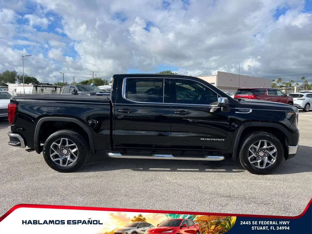 New 2026 Onyx Black GMC SLE image 4