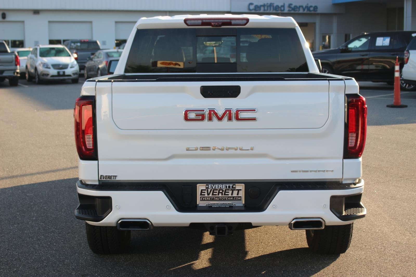 Used 2023 Summit White GMC Denali image 6