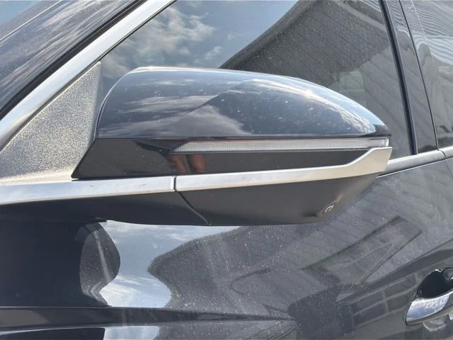 Used 2025 Black Hyundai Limited image 51