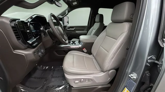 Used 2025 Gray Chevrolet LTZ image 19