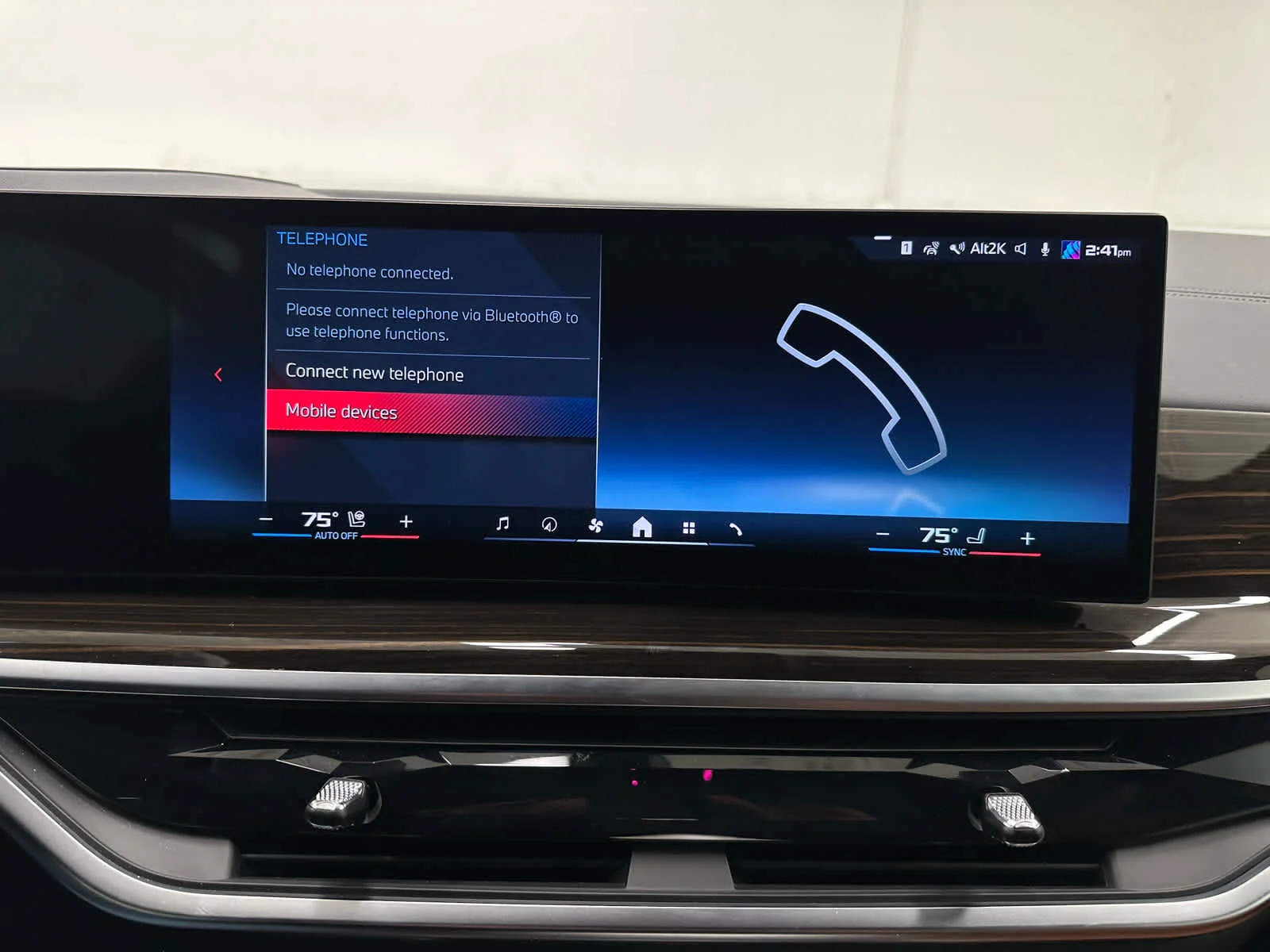 Used 2026 Brooklyn Grey Metallic BMW M60i image 36