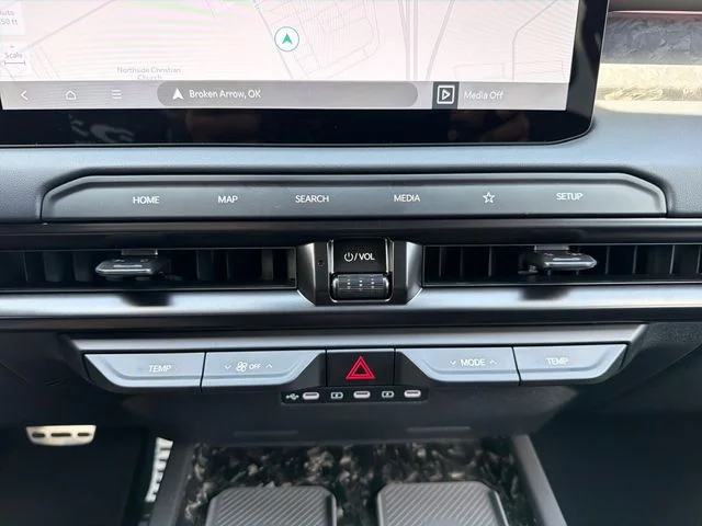 New 2027 Glacial White Pearl Kia X-Pro SX Prestige image 14