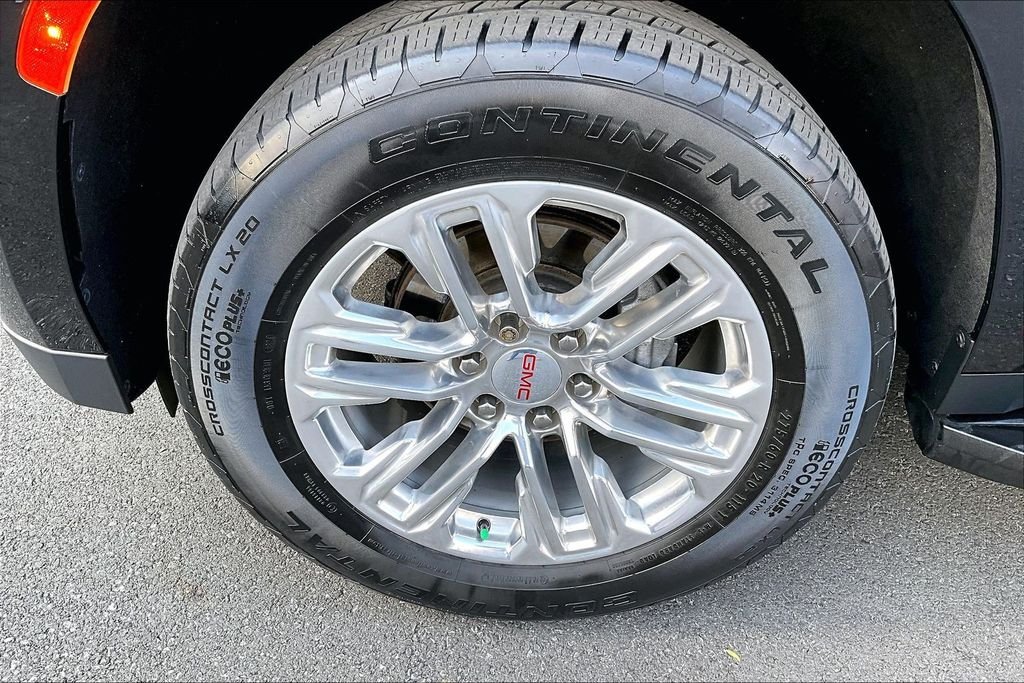 Used 2022 Black GMC SLE image 8