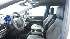 New 2026 Bright White Clear-Coat Exterior Paint Chrysler LX image 22