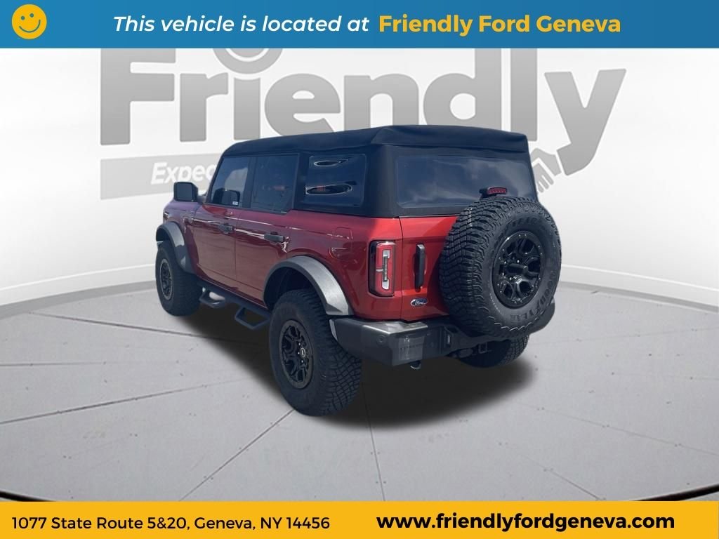 Used 2023 Red Ford Wildtrak image 7