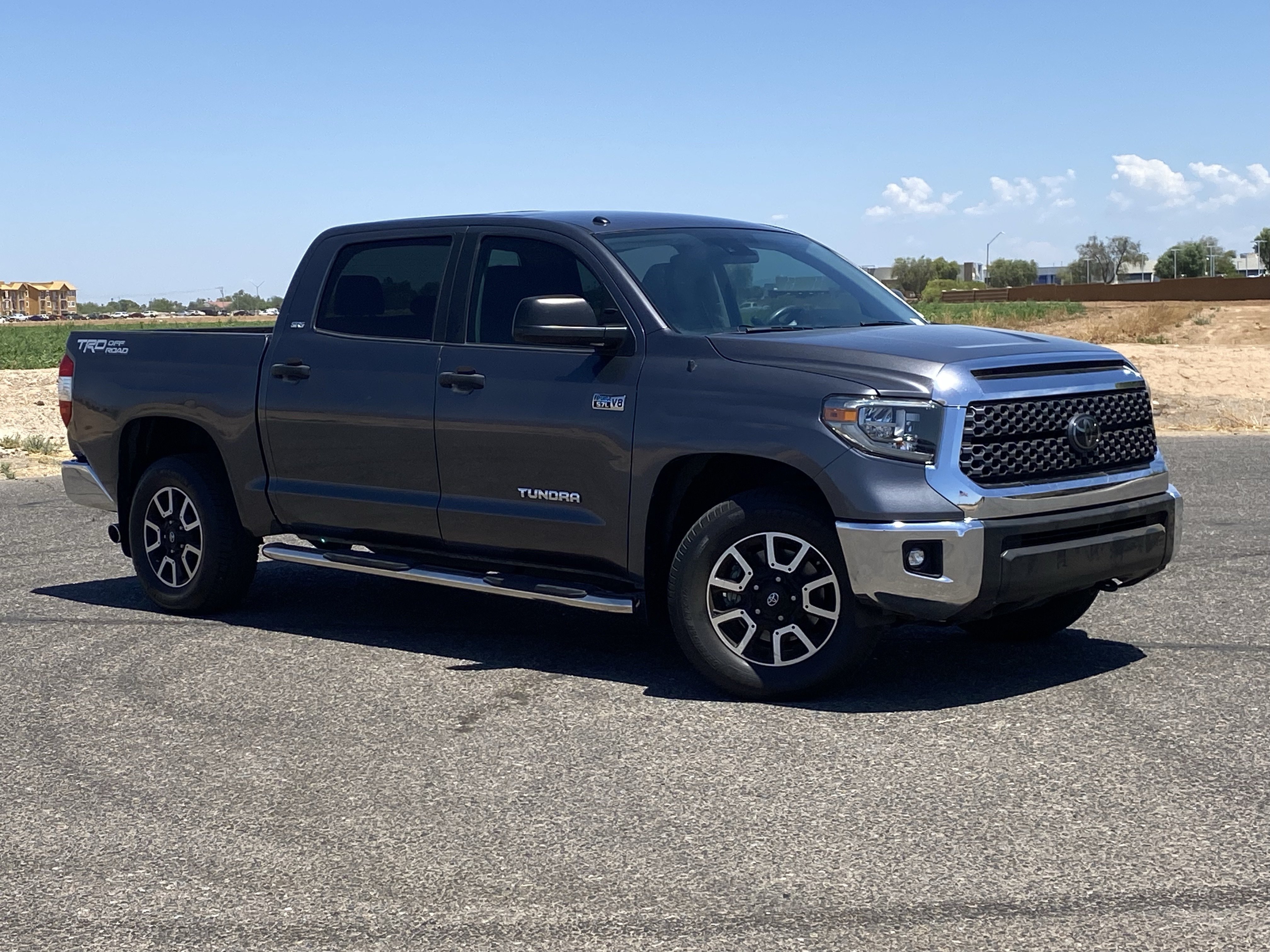 Used 2018 Magnetic Gray Metallic Toyota SR5 image 33