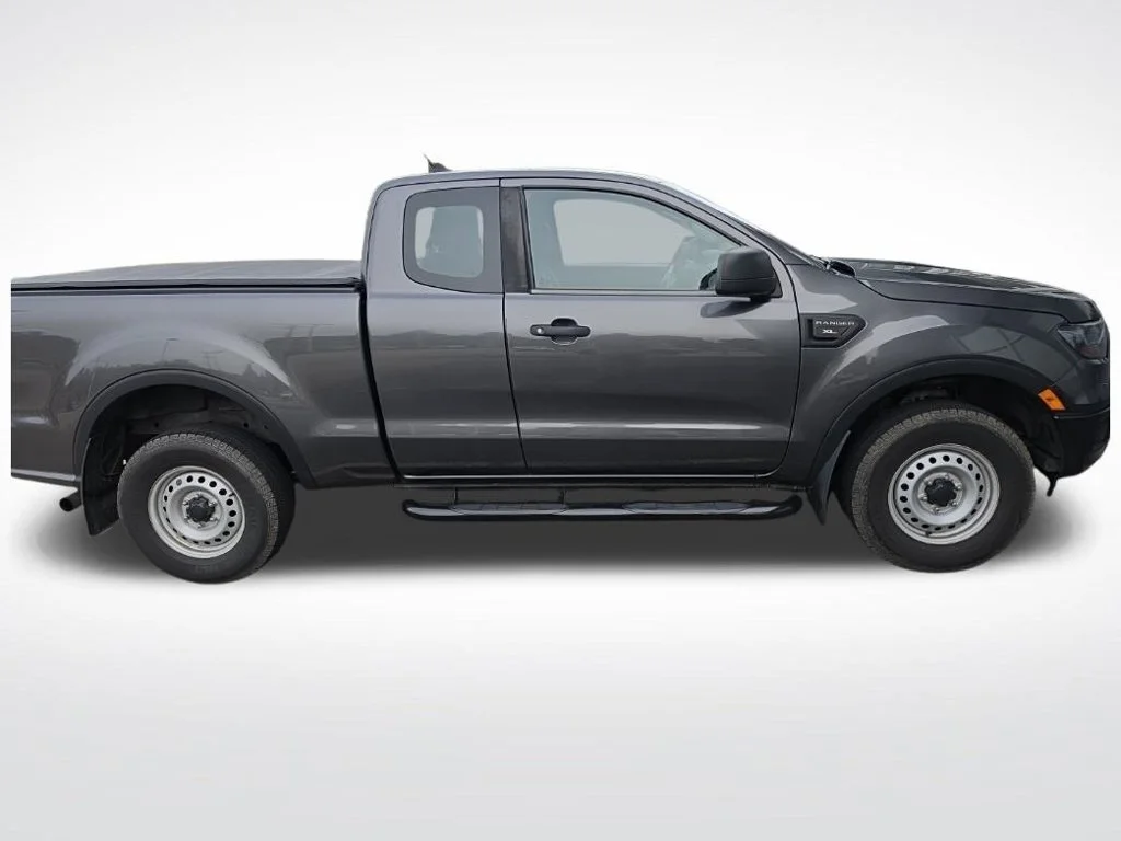 Used 2019 Gray Ford XL image 4