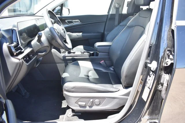 Used 2023 Black Kia EX image 11