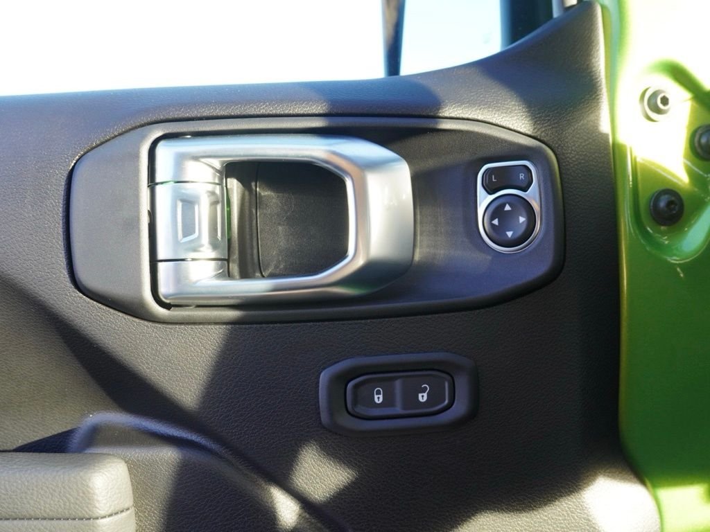 New 2026 Mojito Clear-Coat Exterior Paint Jeep 4-Door Sport S image 11