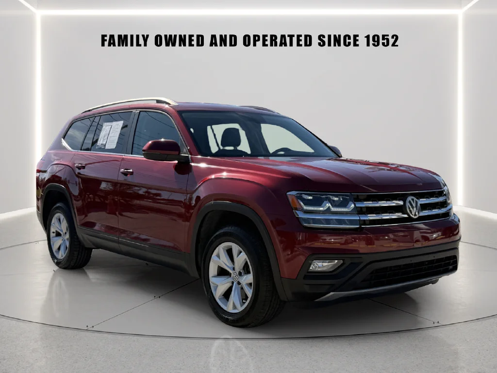 Used 2019 Red Volkswagen 3.6L V6 SE image 7