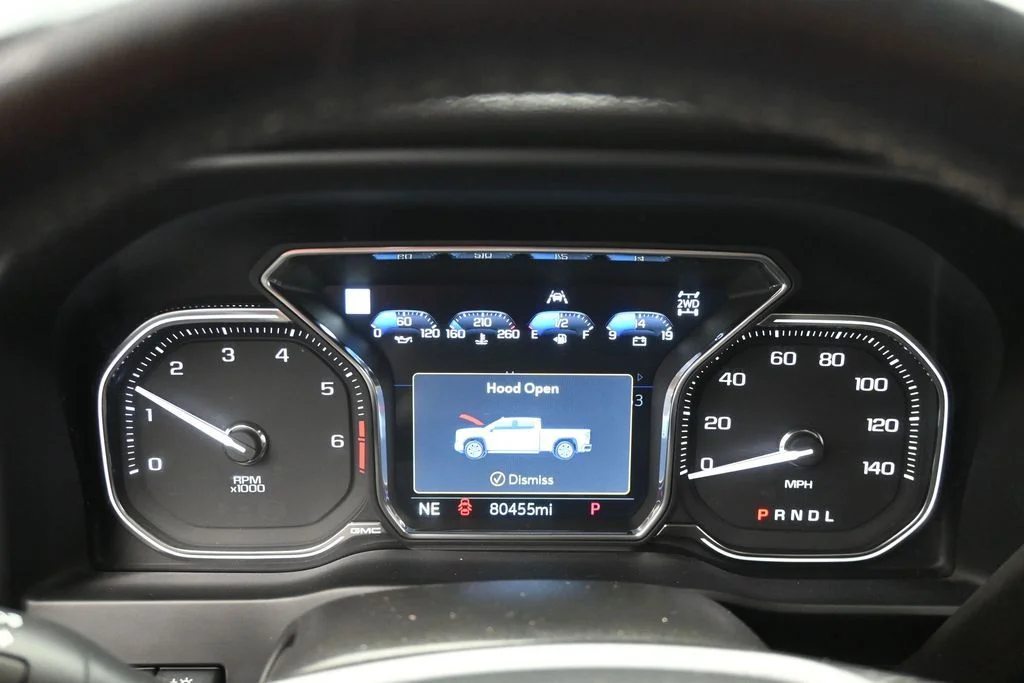 Used 2022 Blue GMC Denali image 17