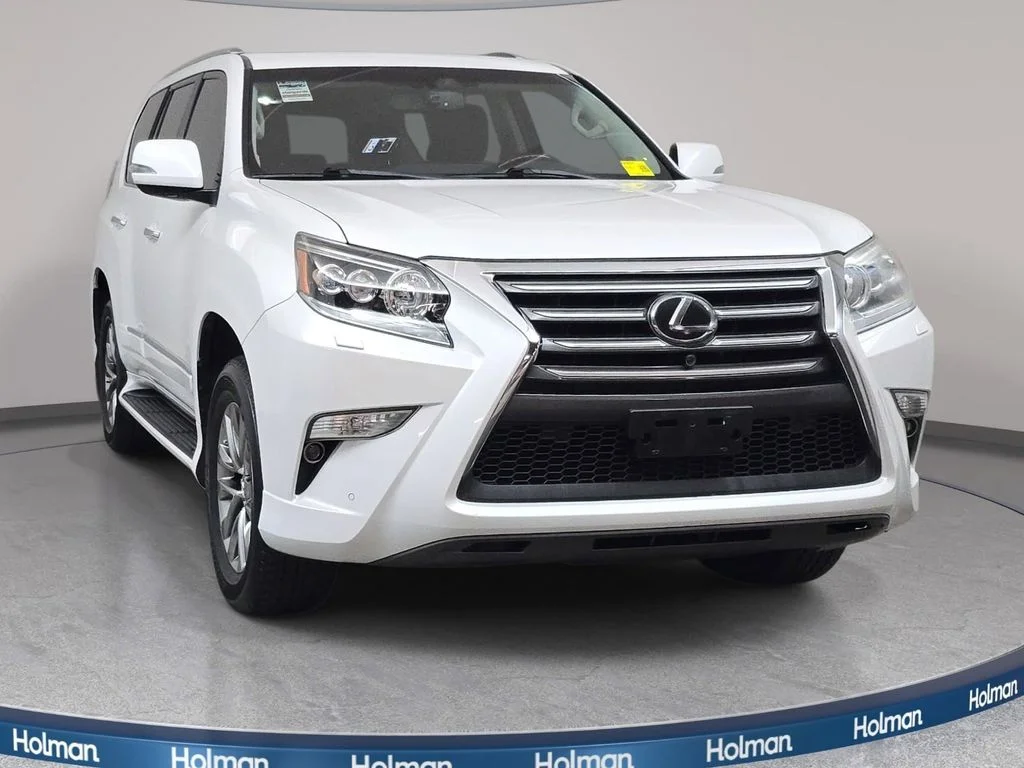 Used 2019 White Lexus 460 Luxury image 3