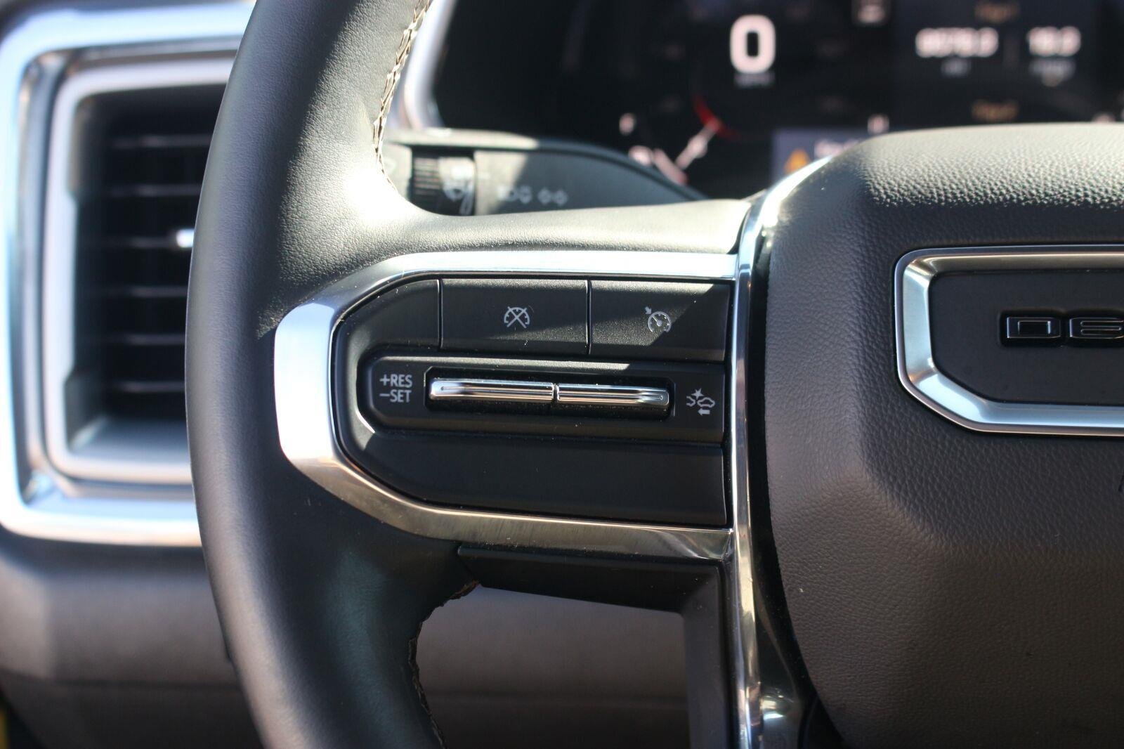 Used 2024 Onyx Black GMC Denali image 20