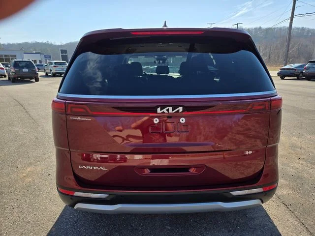 Used 2024 Red Kia LX image 7
